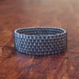 Modern Ring - Grayscale